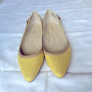 Nine West ~ Yellow Leather Ballet Flats 6.5 M Pointed Toe. Tan Accent and buckle